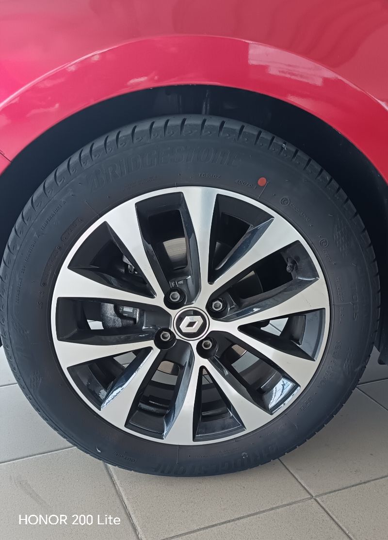 RENAULT Clio 2023 — imagine 45
