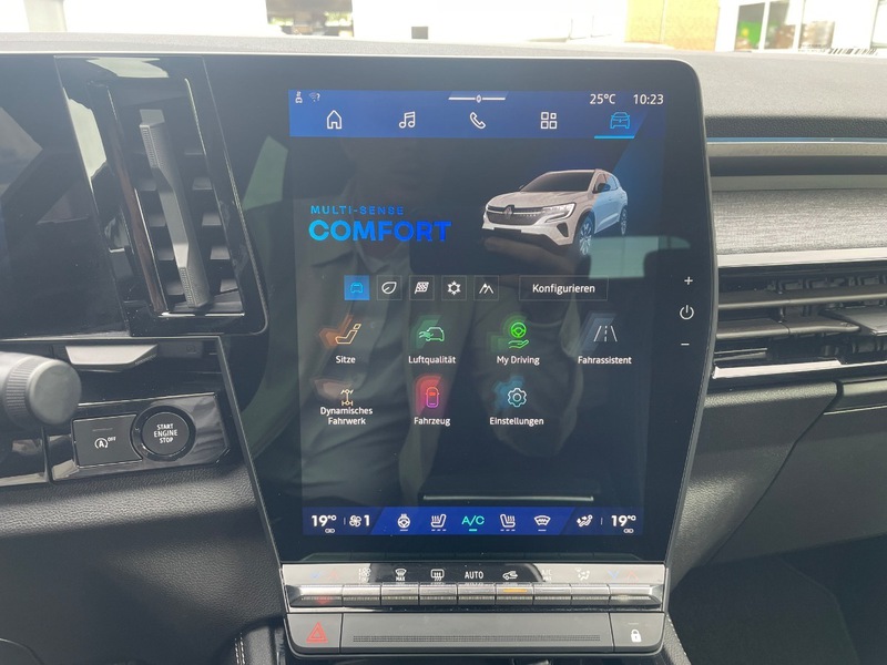 Fahrzeugabbildung Austral 1.3 TCe 160 Mild-Hybrid Techno Bild 43 von 50
