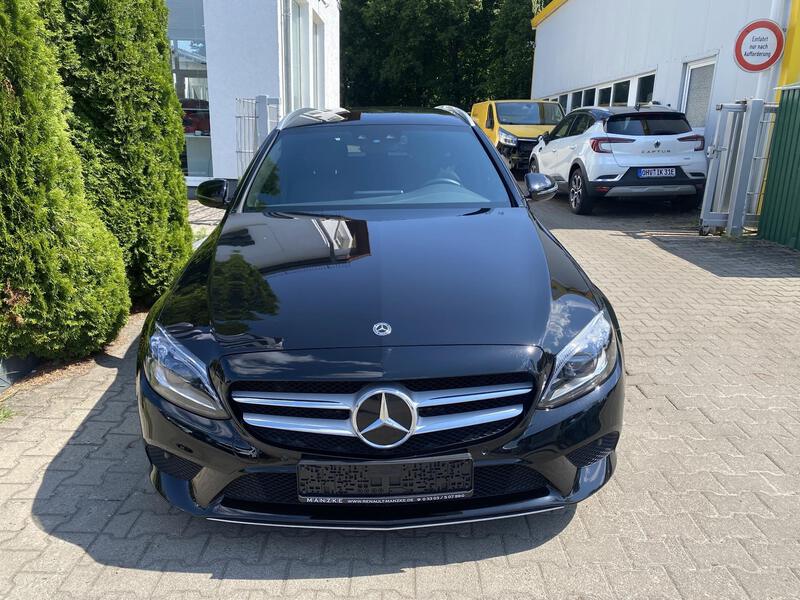 Mercedes-Benz C 220