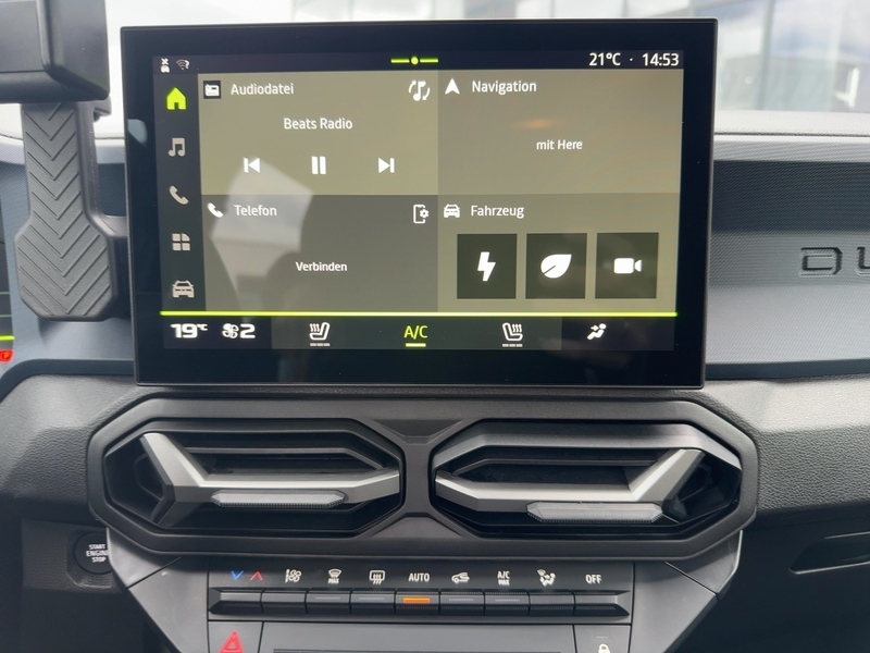 Fahrzeugabbildung Duster Journey HYBRID 140*KAMERA*SHZ*NAVI*GJR*KLIMA* Bild 10 von 15