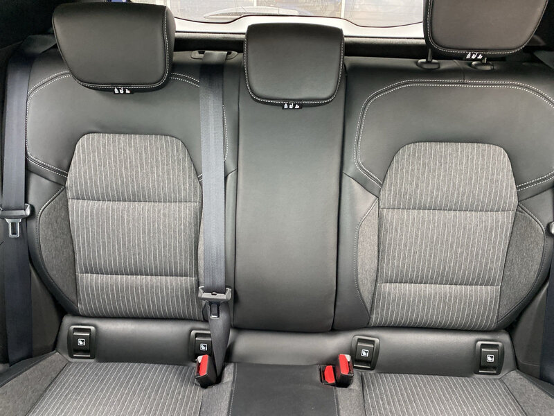 Fahrzeugabbildung Clio Scheckheft Navi Sitzheizung  Bild 15 von 20