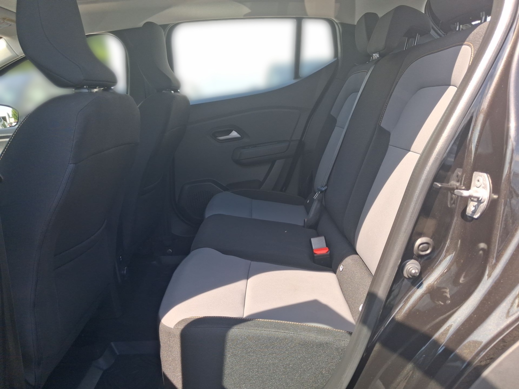 Dacia Sandero – Bild 7