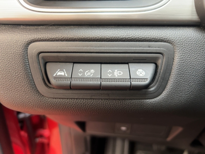 Fahrzeugabbildung Captur TCe 90 INTENS  Bild 17 von 21