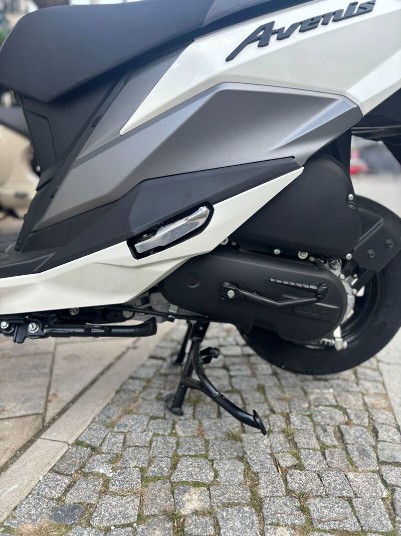Suzuki Avenis 125