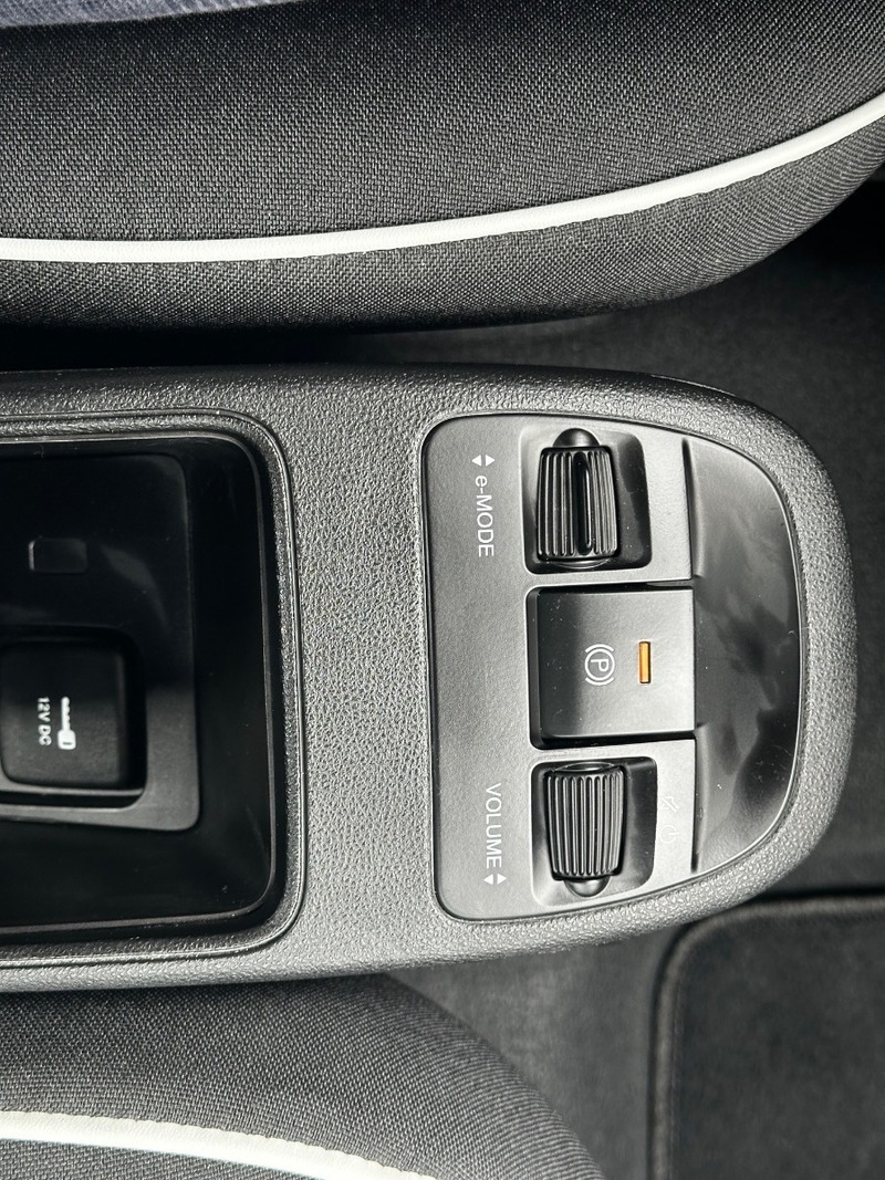 Fahrzeugabbildung 500e 42kWh 118PS Automatik Klimaautomatik DAB+ Bild 18 von 20