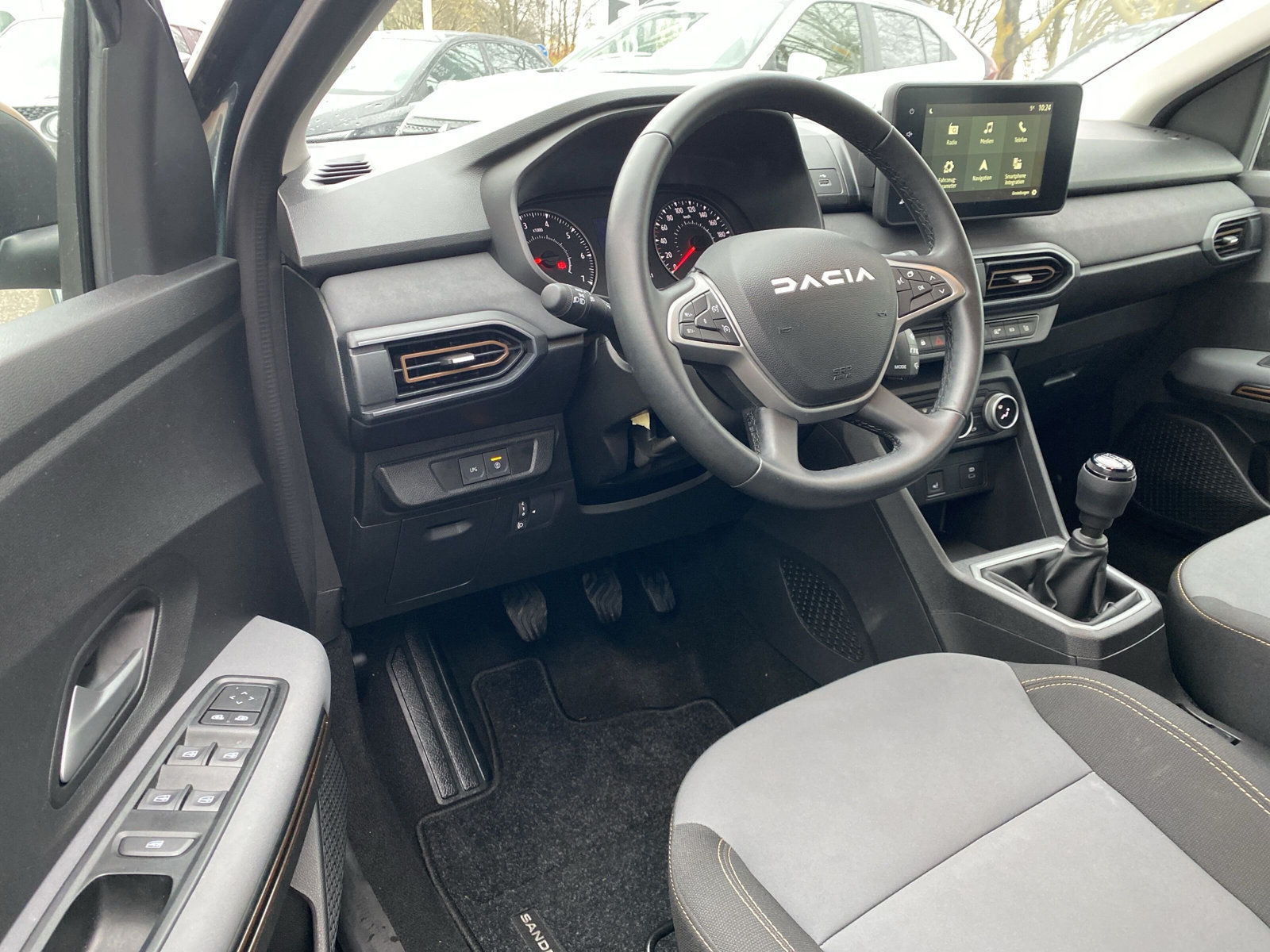 Dacia Sandero – Bild 10