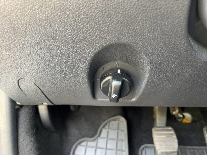 Fahrzeugabbildung Sandero Stepway Essential SCe 75 LED- Bild 18 von 22