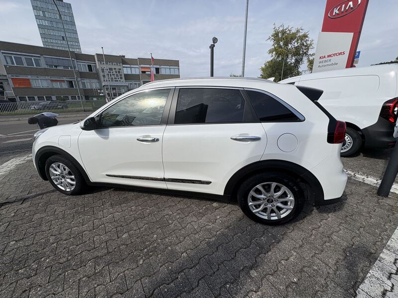 Fahrzeugabbildung Niro 1.6 Plug-in Hybrid Vision Bild 7 von 18