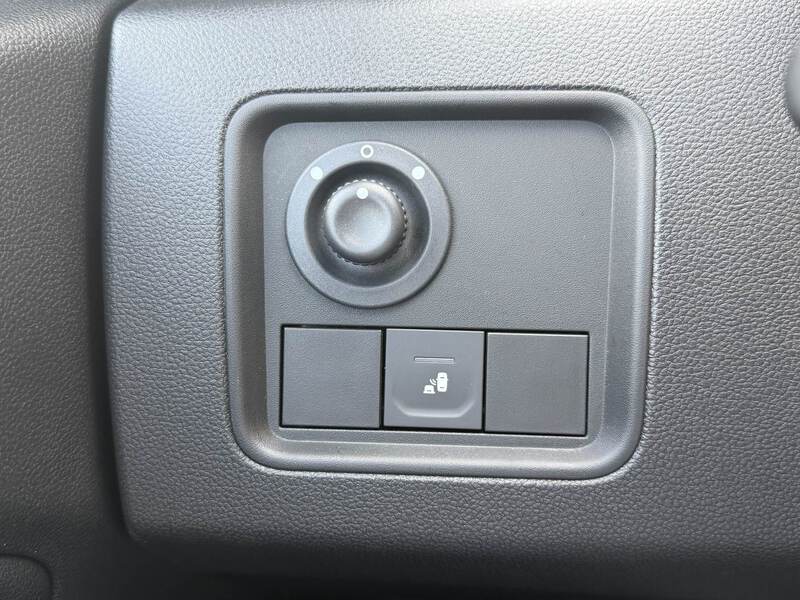 Fahrzeugabbildung Duster ++Klima++Navi++GJR Bild 22 von 43