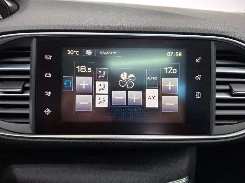 PEUGEOT 308 2015 — imagine 41