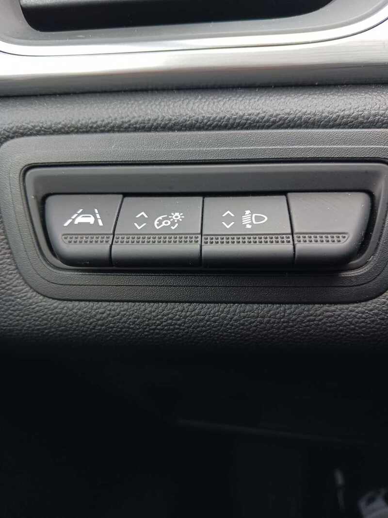 Fahrzeugabbildung Captur Captur INTENS TCe 130 GPF  Bild 16 von 16