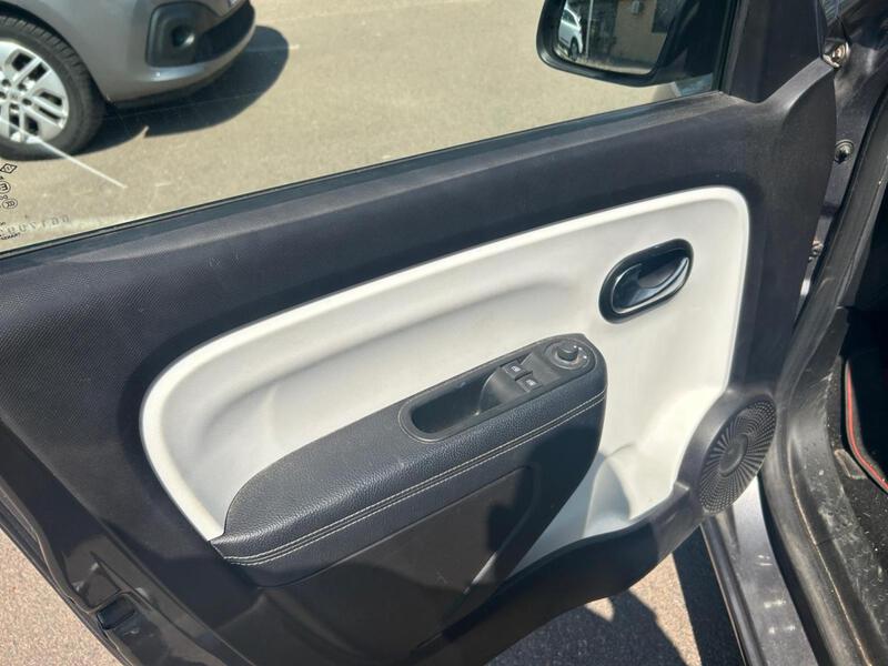 Renault Twingo III