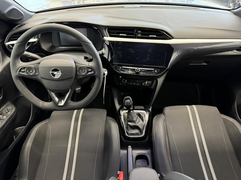 Fahrzeugabbildung Corsa 1.2 Turbo GS Kamera Klima CarPlay Bild 14 von 33