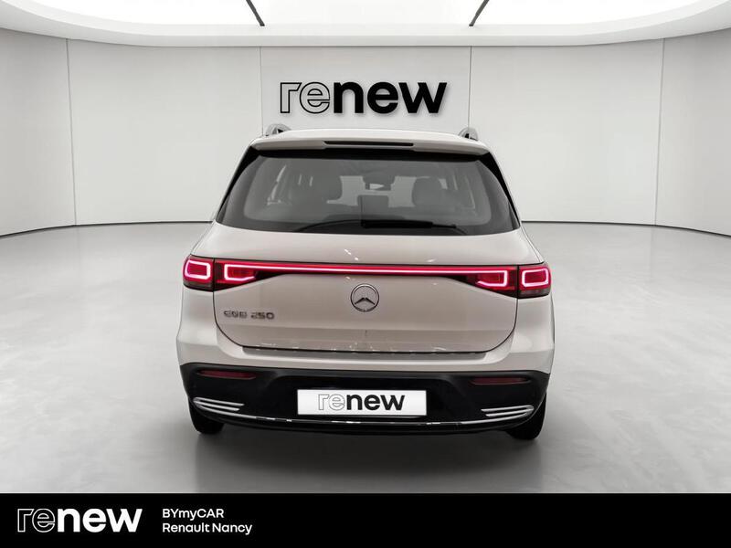 Mercedes-Benz EQB