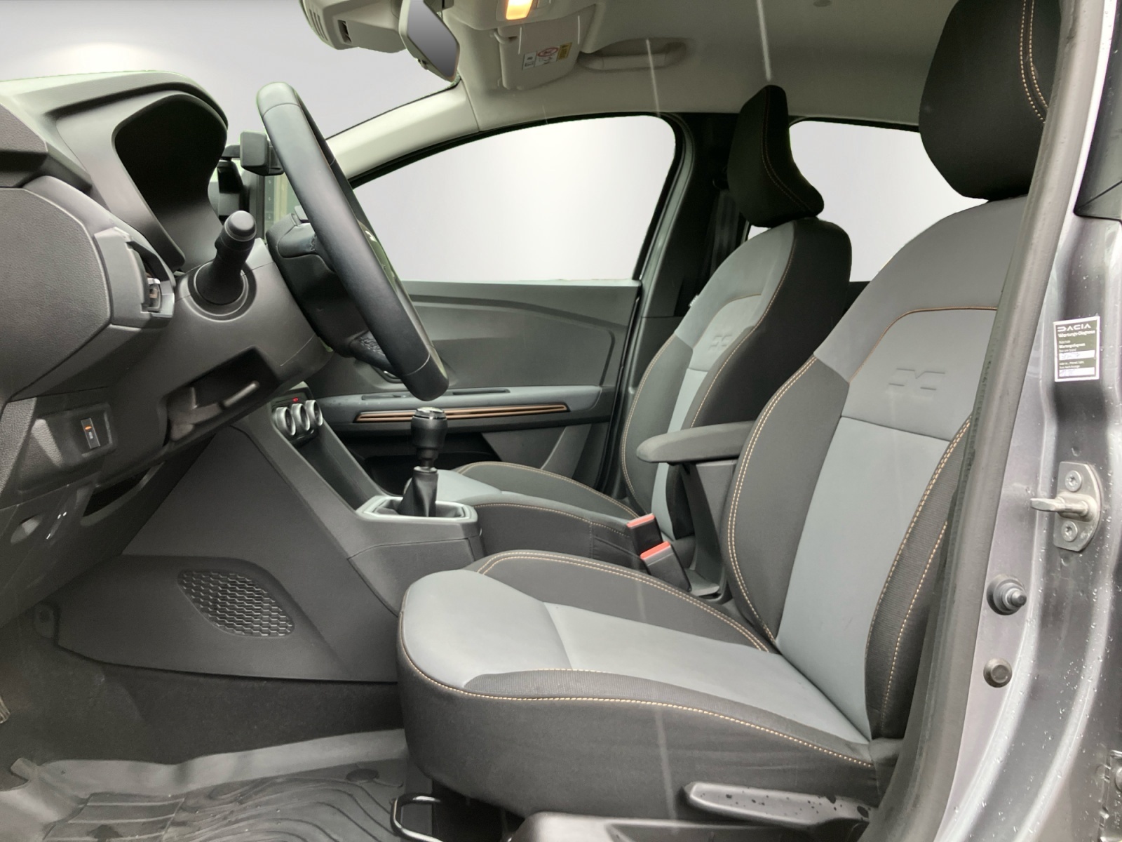 Dacia Sandero – Bild 8