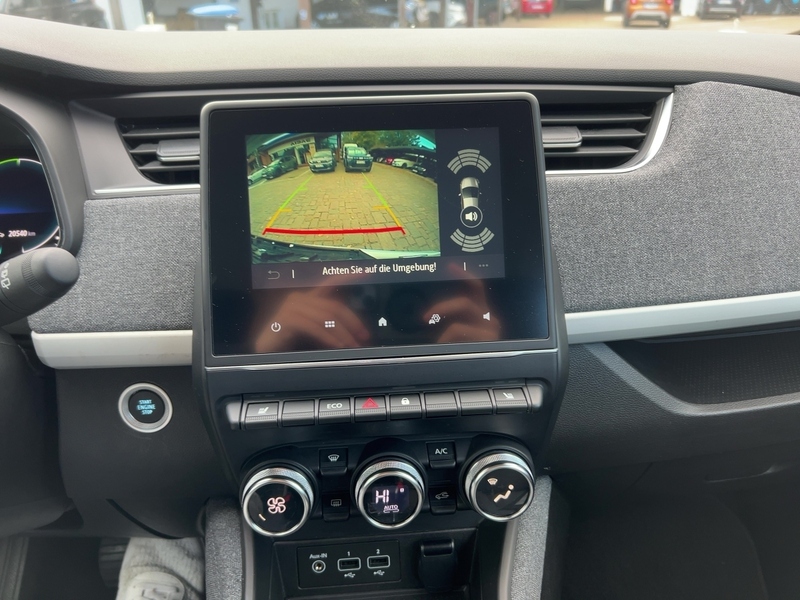 Fahrzeugabbildung Zoe R110 ZE50 Experience *CCS,Klima,SHZ,PDC,GJR* Bild 8 von 15