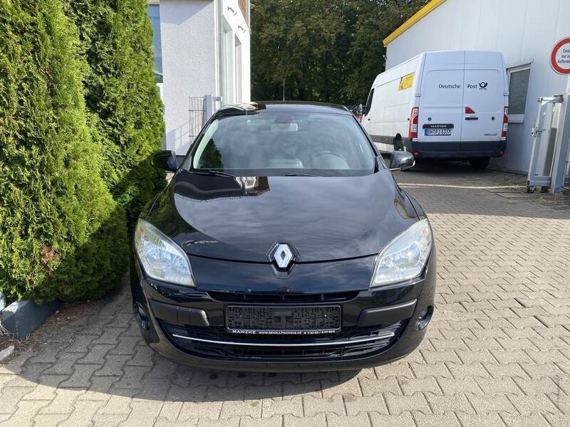 Fahrzeugabbildung Megane III Bose Edition TCe Bild 2 von 18