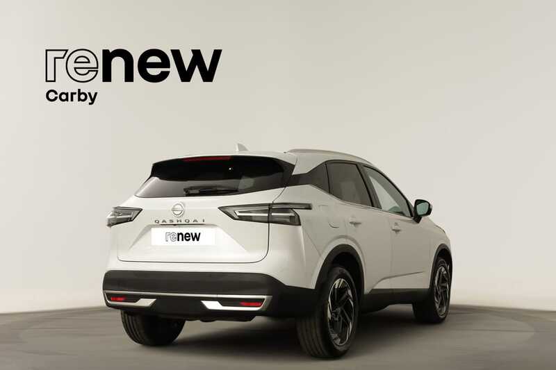 NISSAN Qashqai Qashqai 1.3 DIG-T N-Connecta LED Xtronic — photo 3