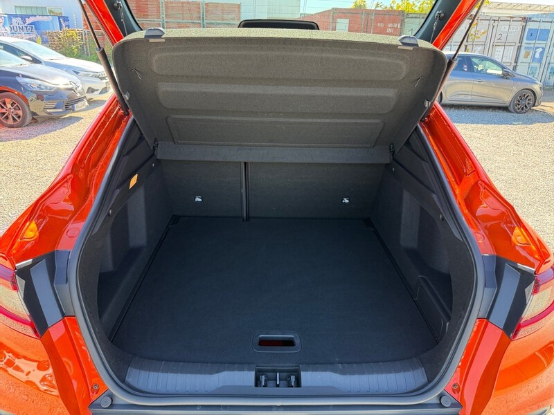 Fahrzeugabbildung Arkana R.S. LINE E-TECH 145 Bild 12 von 14