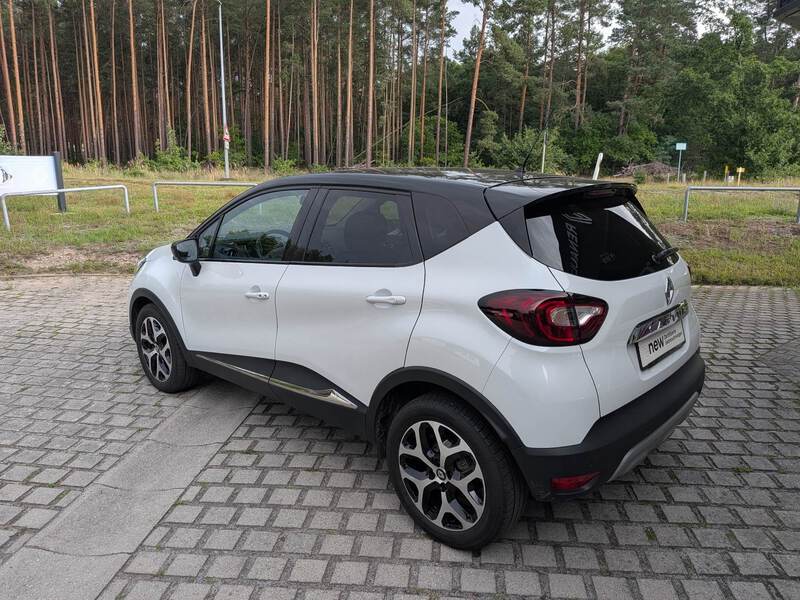 Fahrzeugabbildung Captur ABS Fahrerairbag ESP Bild 2 von 12