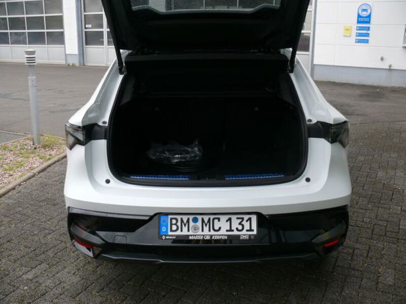 Fahrzeugabbildung Rafale Rafale Atelier Alpine E-Tech Plug-in Hybrid 300 4x4 Bild 17 von 30