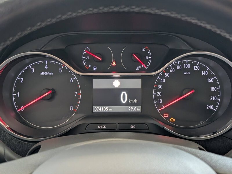 Fahrzeugabbildung Crossland 1.2 Turbo Business Edition Navi Kamera Bild 16 von 34
