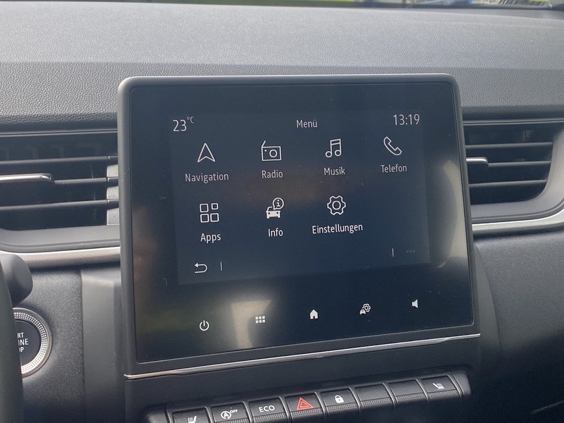 Fahrzeugabbildung Captur EQUILIBRE TCe 140 Bild 14 von 18