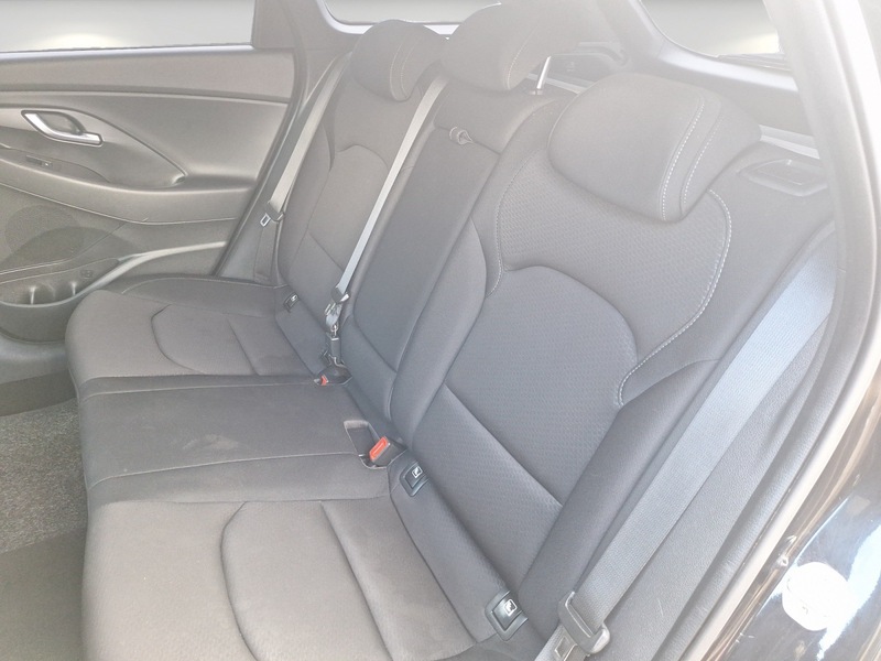 Fahrzeugabbildung i30 CW 1.4 T-GDI Trend Bild 7 von 16