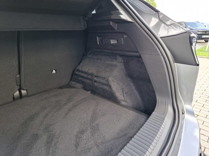 Fahrzeugabbildung Austral Techno Mild Hybrid 160 Automatik Bild 13 von 47