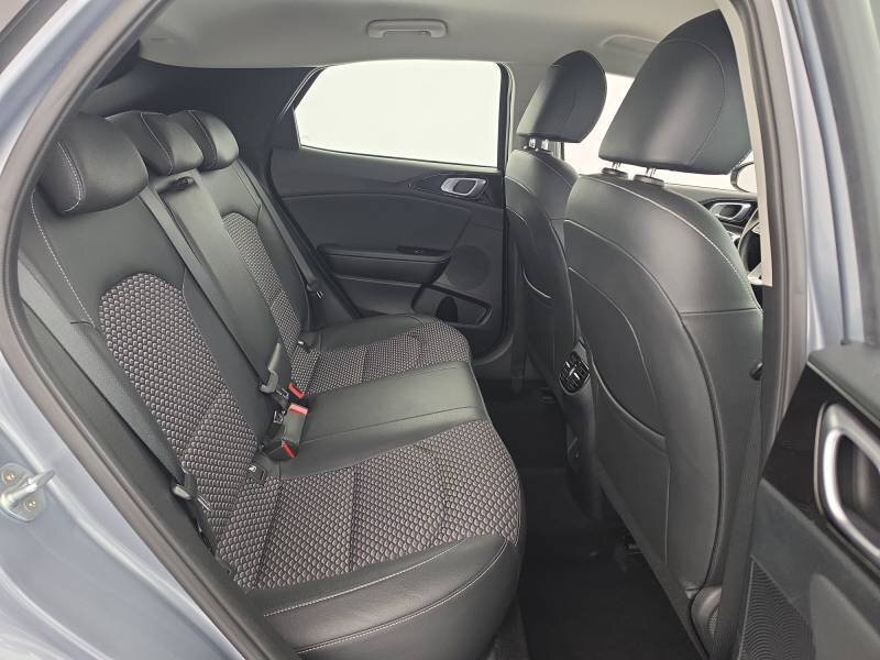 KIA Xcee'D