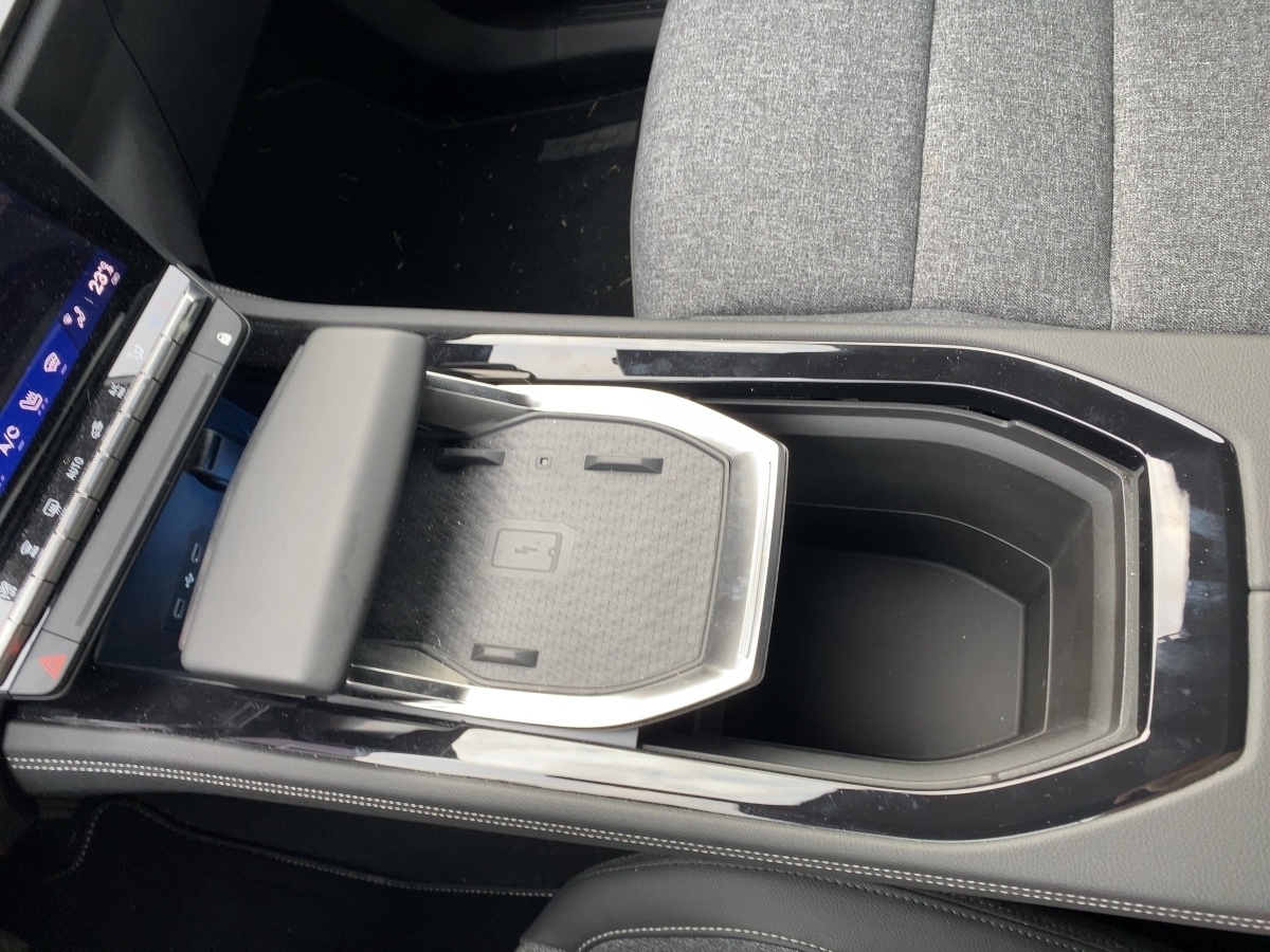 Renault Rafale – Bild 19