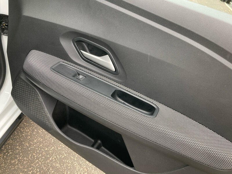 Fahrzeugabbildung Sandero Touchscreen Display+Klimaautomatik+ Bild 17 von 17