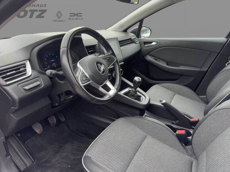 Fahrzeugabbildung Clio + Einparkhilfe Bild 6 von 9