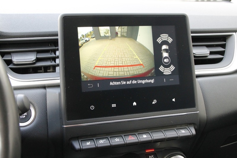 Fahrzeugabbildung Captur Techno Mild Hybrid 140 Bild 10 von 21