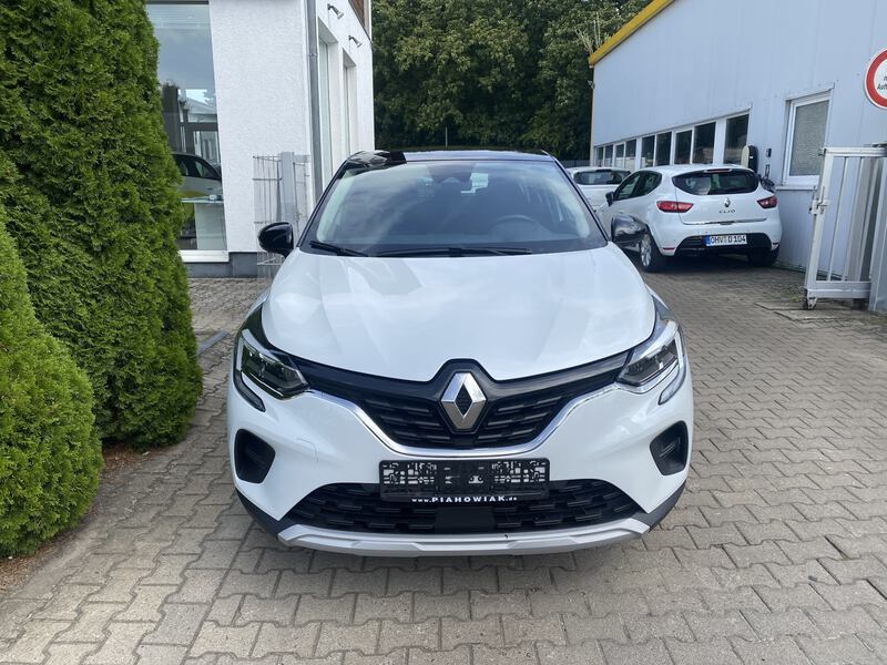 Fahrzeugabbildung Captur EQUILIBRE TCe 140 Bild 2 von 18