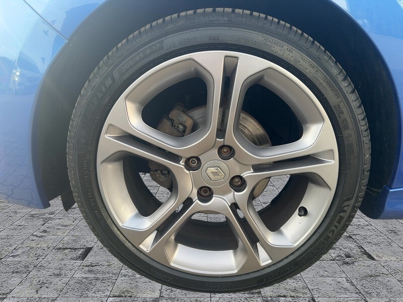 Fahrzeugabbildung Clio ABS Fahrerairbag ESP ZV Bild 12 von 21
