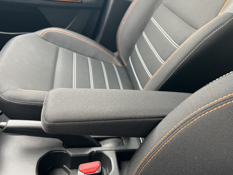 Fahrzeugabbildung Sandero III 1.0 TCe 90 Stepway Comfort SH  Bild 17 von 20
