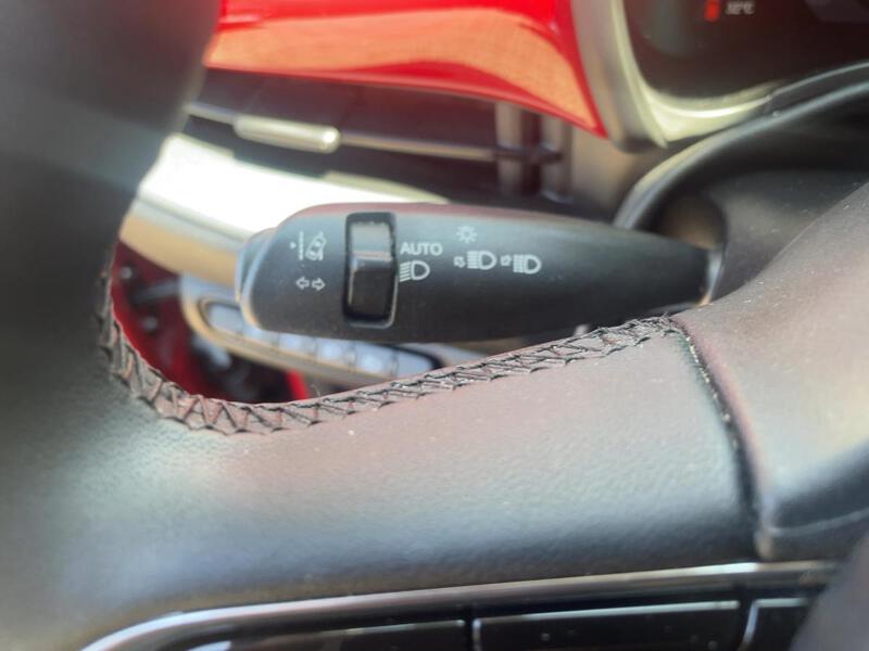 Fahrzeugabbildung 500 Elektro MJ22 RED Navi Klimaautomatik PDC  Bild 13 von 16