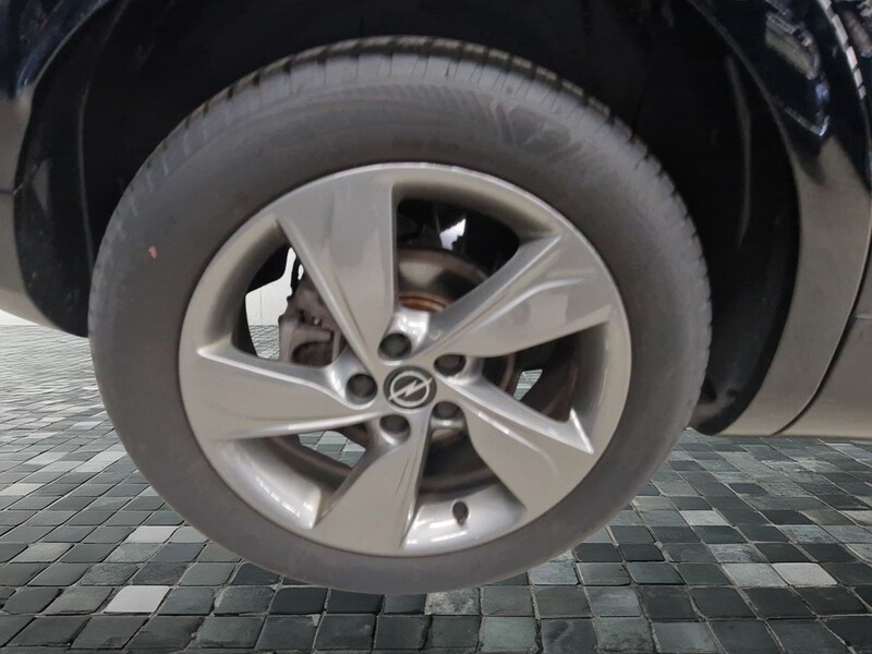 Fahrzeugabbildung Grandland GS 1.2T *LEDER*SHZ*NAVI*RFK* Bild 6 von 18