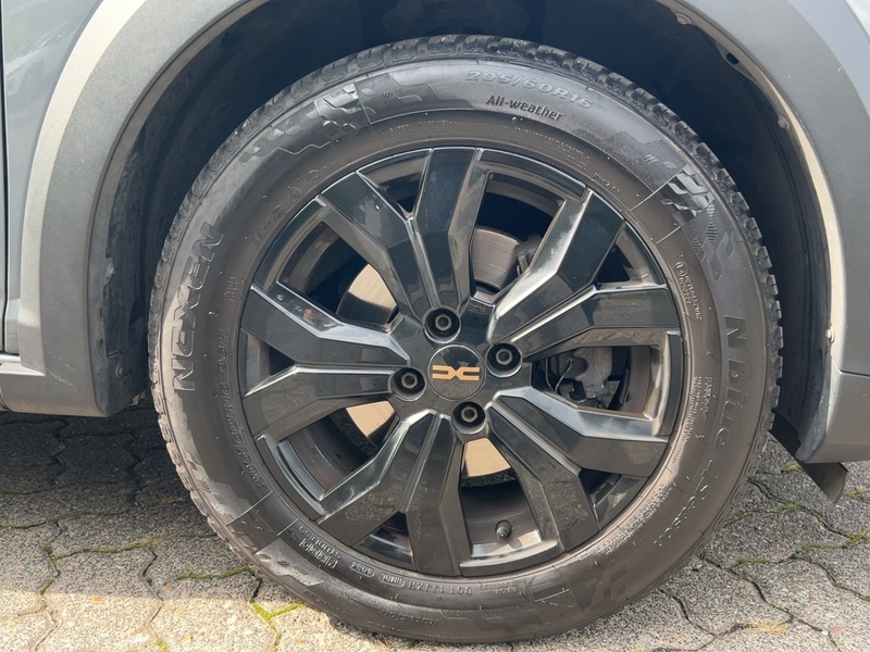 Fahrzeugabbildung Jogger TCe 110 Extreme+ *7-Sitzer* Bild 7 von 15