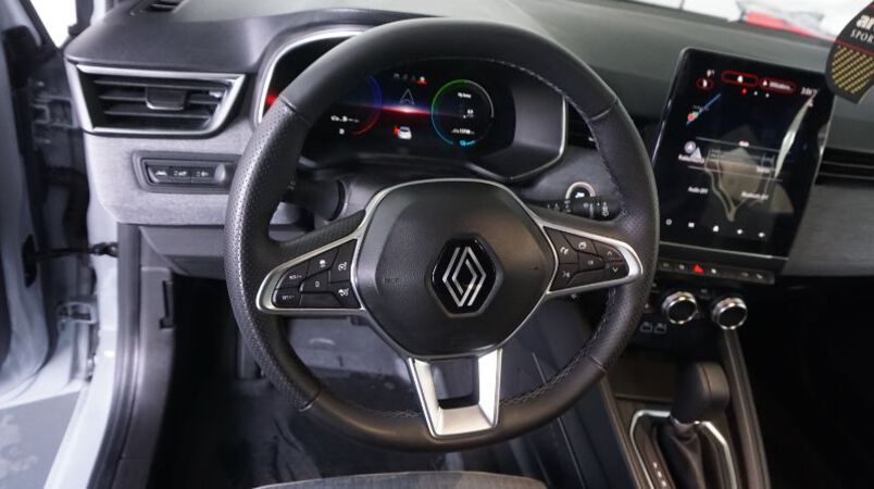RENAULT Clio 2023 — imagine 42