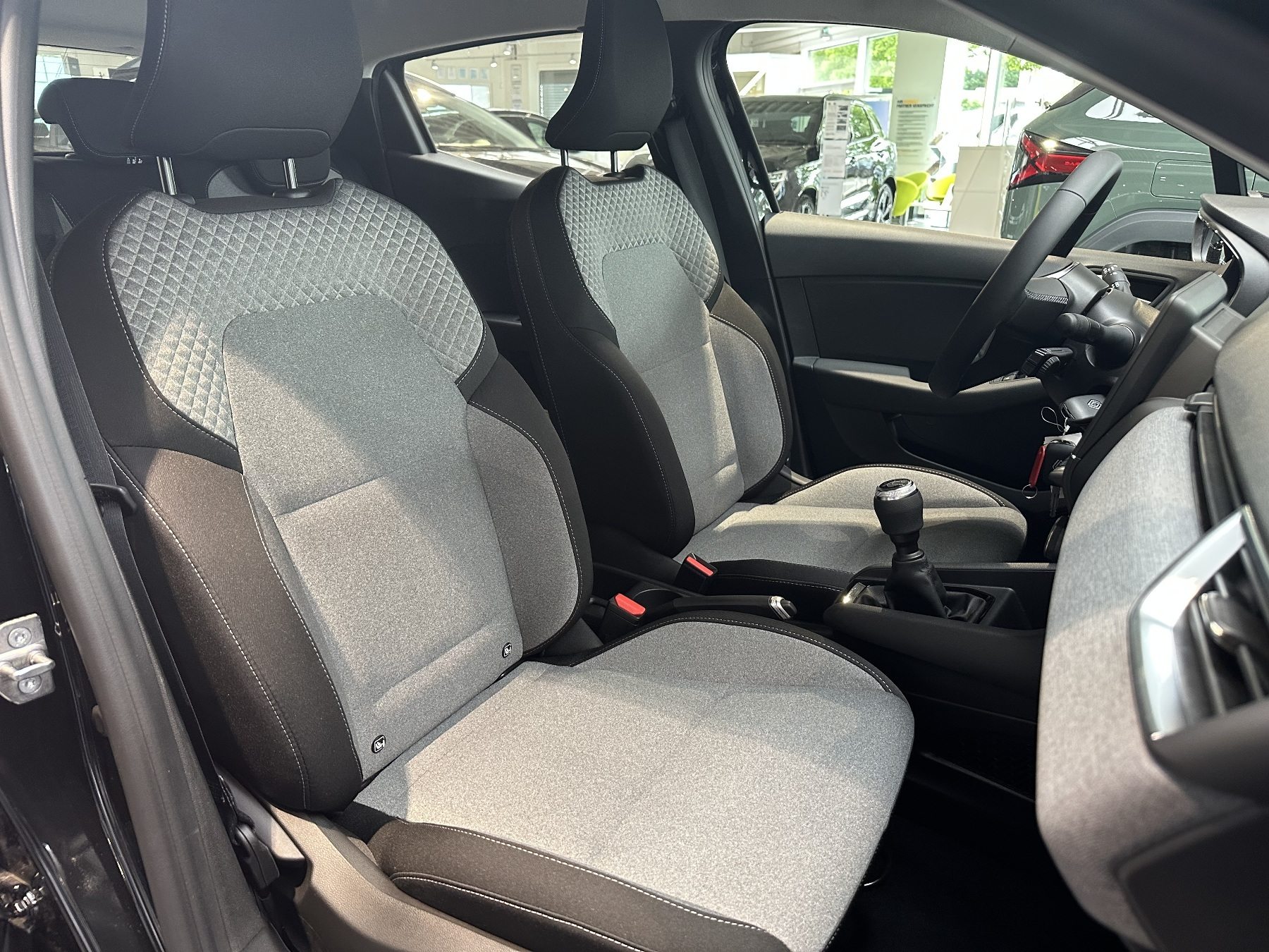 Renault Clio – Bild 11