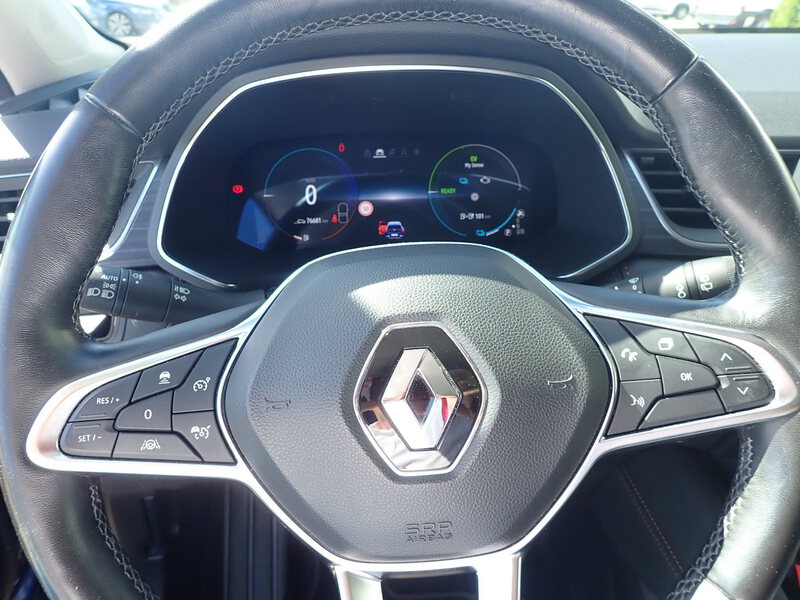 Fahrzeugabbildung Captur Initiale Paris E-TECH Plug-In 160 Bild 10 von 18