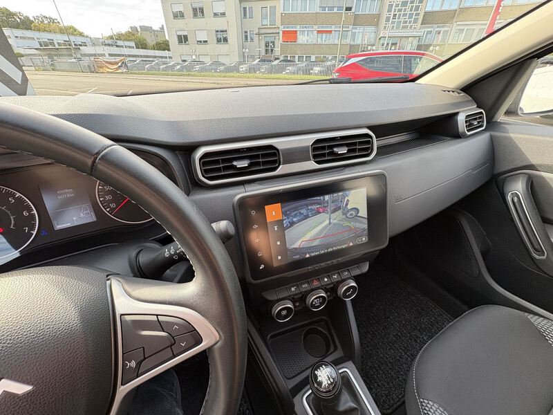 Fahrzeugabbildung Duster II 1.3 TCe 130 Journey 2WD Bild 15 von 18