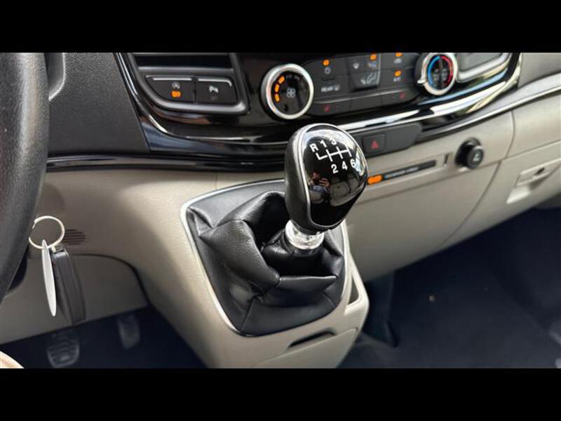 Ford Tourneo Custom