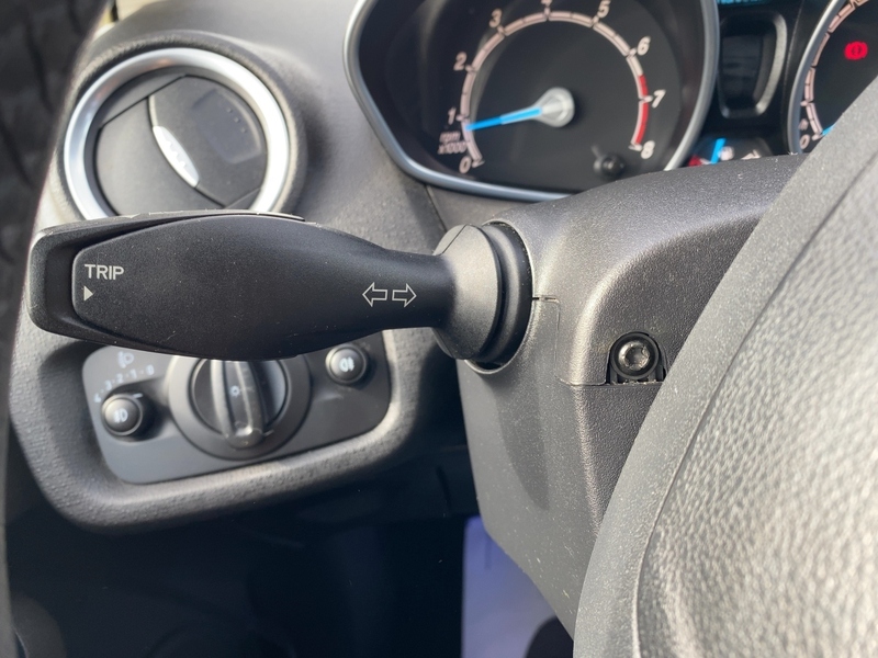Fahrzeugabbildung Fiesta 1.25L Trend 82PS FWD Bild 16 von 20