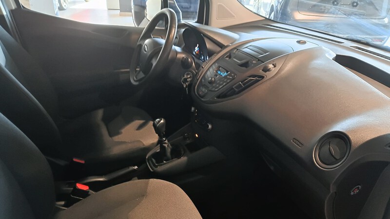 Ford Transit Courier VAN
