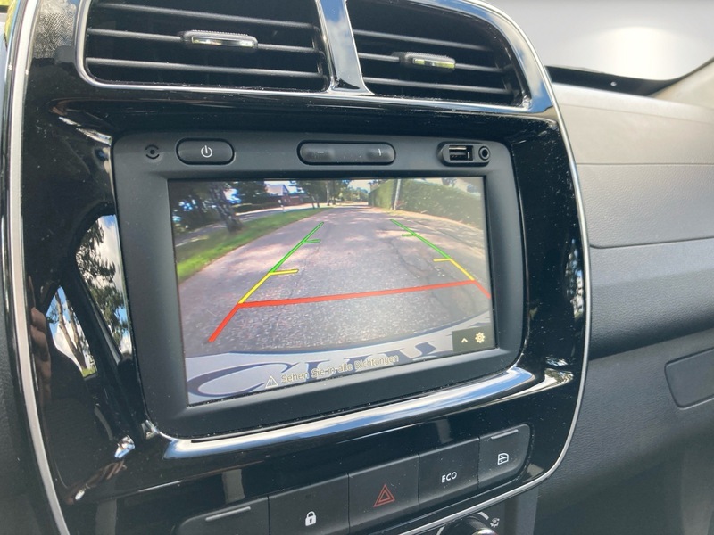 Fahrzeugabbildung Spring CCS Laden+Tochsreen-Farbdisplay Bild 16 von 17