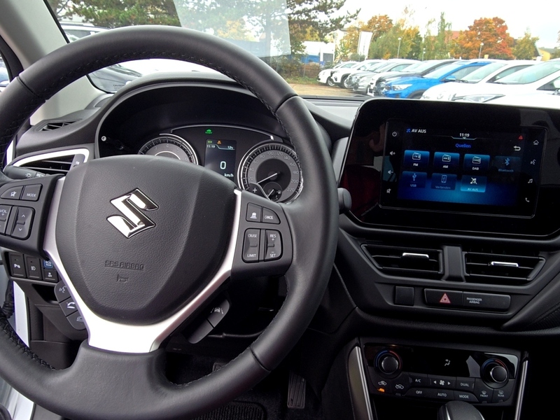 Suzuki S-Cross