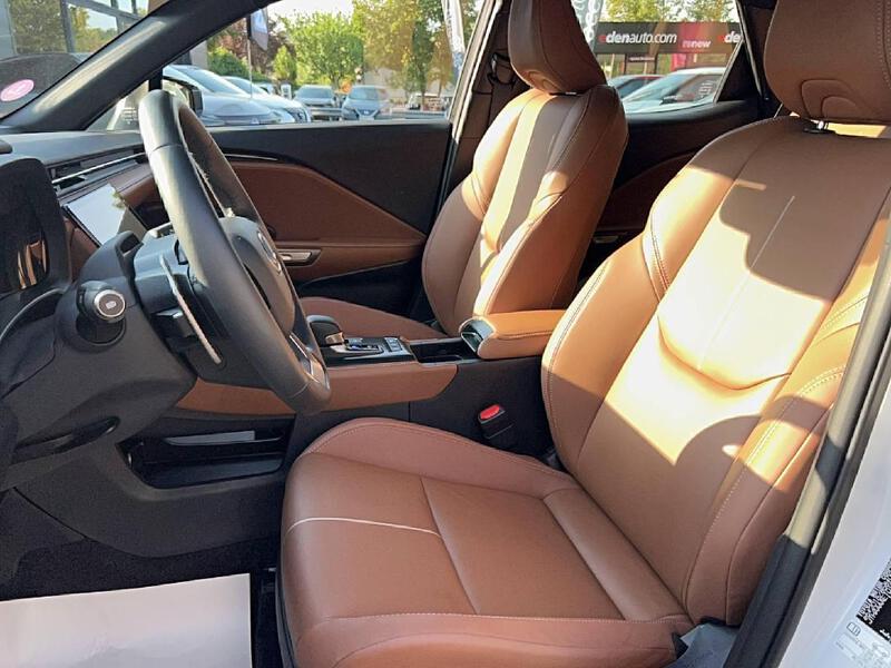 Lexus LBX